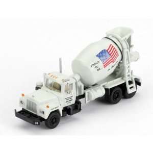  N RTR Mack R Cement Truck, Platte County Ready Mix 