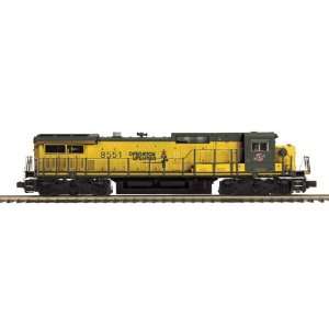  O Scale Dash 8/Narrow Nose w/PS2, C&NW Toys & Games