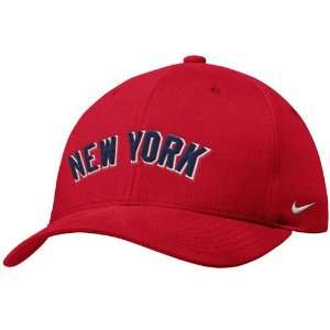  Nike New York Yankees Red Swoosh Flex Fit Hat: Sports 