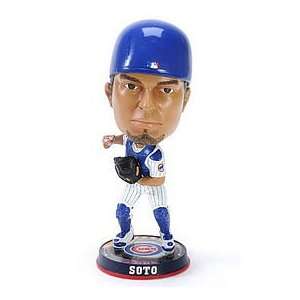    Chicago Cubs Geovany Soto Big Head Bobblehead: Sports & Outdoors