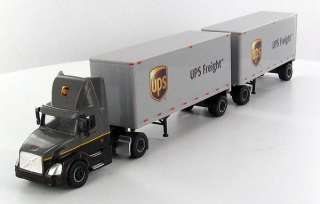 HO TONKIN UPS FREIGHT DAY CAB SEMI TRUCK 28 DOUBLE TRAILER 1/87 SP163 