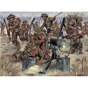   Italeri 1/72 WWII British Infantry The Kings Regiment: Toys & Games