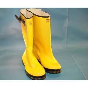 YELLOW RUBBER RAIN BOOTS OVER SHOE MENS SIZE 11:  Sports 