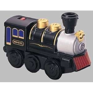    The Mogul   Lionel Battery powered Train Engine: Toys & Games