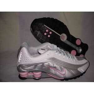  Nike Shox R4 White/Grey/Pink Running Shoe Women, Sports 