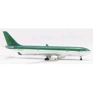   Trading HE560634 Herpa Aer Lingus A330 200 1/400: Toys & Games