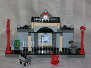 Lego Harry Potter 4708 Hogwarts Express & 4709 Hogwarts Castle   98% 
