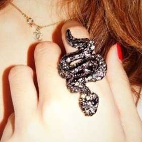   Vintage Personality Snake Stretch Adjustable Fashion Ring 5070  