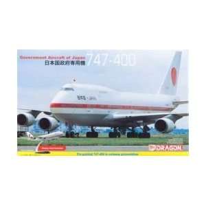   144 Japan Government Aircraft 747 400 with Cutaway Views Toys & Games