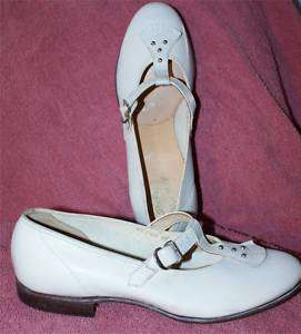 GIRLS VINTAGE WHITE LEATHER DATERS BABY DOLL SHOES 4 B  