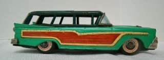   TIN LITHO WOODY 1958 FORD COUNTRY SQUIRE STATION WAGON FRICTION  