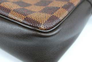 Authentic LOUIS VUITTON Damier Trousse Make Up Pochette Purse Bag 