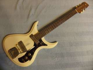 This Guitar is Tokai Humming Bird 75S late 1960s VERY RARE .