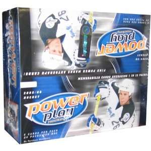  2005/06 Upper Deck Power Play Hockey Box Toys & Games