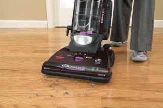 Bissell Cleanview Helix Deluxe Bagless Upright Vacuum   21K3 