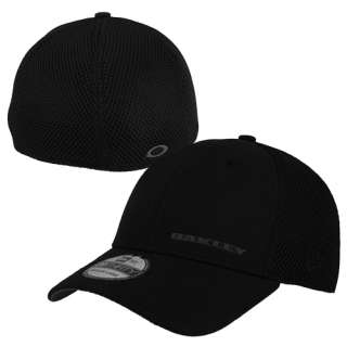 Oakley New Era Silicone Bark 39THIRTY Flex Fit Trucker Hat   Black 