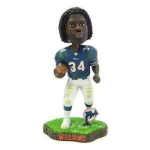   Running Back Series 2 Forever Collectibles Bobble Head: Sports