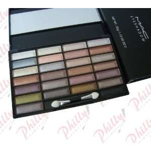    Mac Eyeshadow 26 Color Custom Palette #2 Net Wt 1.12 Oz Beauty