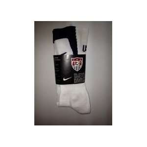 Nike Soccer Socks Size M White and Blue Unisex  Sports 