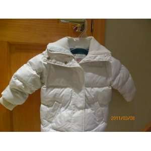 Old Navy Baby girl white snow jacket size 18 24 M