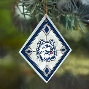 Connecticut Huskies Art Glass Ornament:  Sports & Outdoors