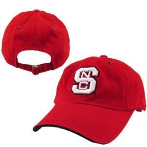  North Carolina State Wolfpack Red Conference Hat: Sports 