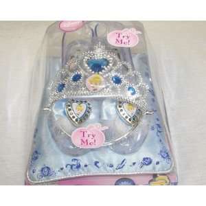  Disney Cinderella Light up Glass Slippers & Pillow and 