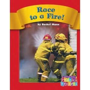  Race to a Fire (Compass Point Phonics Readers 