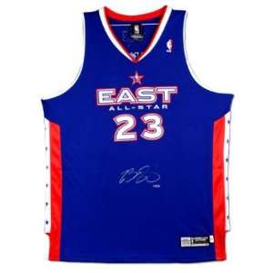  Lebron James Signed 2005 NBA All Star Jersey UDA: Sports 