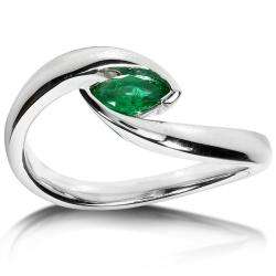14k White Gold Green Emerald Ring  