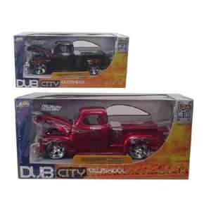    1951 Chevy Pick Up W/Flames DUB Old Skool 1/24: Toys & Games