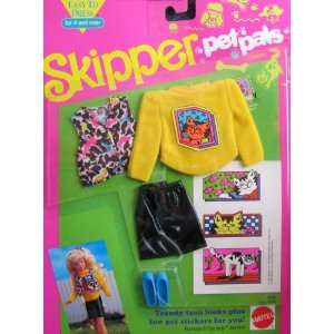   Trendy Teen Looks + Pet Stickers Easy To Dress (1991): Toys & Games