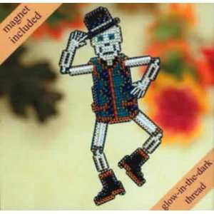  Mr. Bones Autumn Harvest Kit (cross stitch): Arts, Crafts 