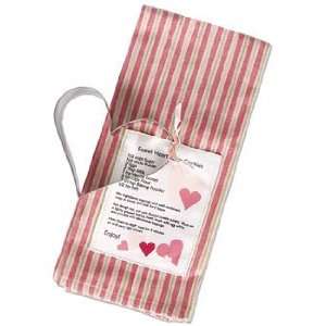  Design Imports Sweetheart Towel with Cookie Cutter: Home 