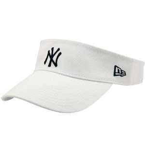   Yankees Ladies White Essential Adjustable Visor Hat