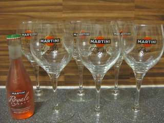 Die auf den Angebotsbildern abgebildete Martini Royale Flasche dient 