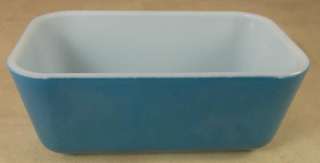 VINTAGE SMALL PYREX REFRIGERATOR DISH TURQUOISE  