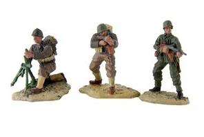 Mini Army Men Figures Classic Military Toy Soldiers   Set of 7  