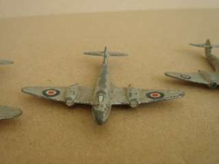 Dinky Toys Aircraft 70e Gloster Meteor. c1946/49 x 3  