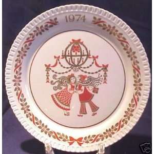  1974 Spode Bone China Christmas Plate 