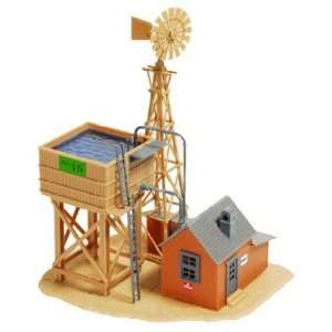   Power HO Prairie Water Station & Windmill w/Office Building Kit Toys